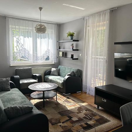 Apartament Quiet Enclave Near The Airport Wrocław Zewnętrze zdjęcie
