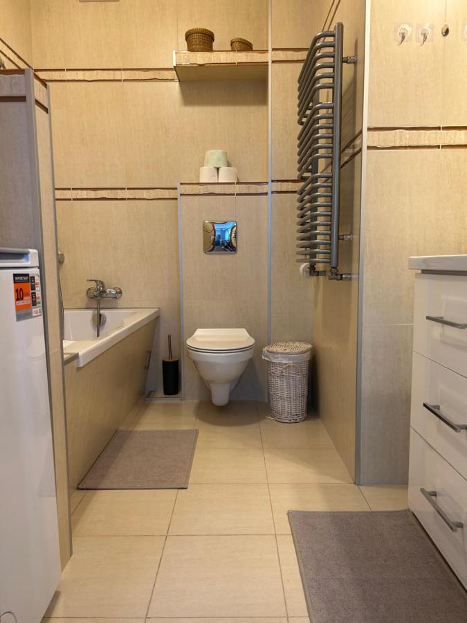 Apartament Quiet Enclave Near The Airport Wrocław Zewnętrze zdjęcie